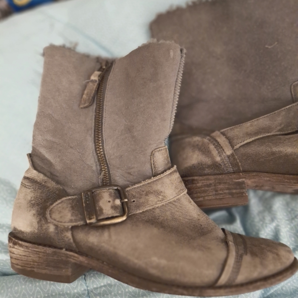 Koolaburra By UGG WARM WINTER BOOTS! BEAUTIFUL SHAPE - Picture 4 of 9